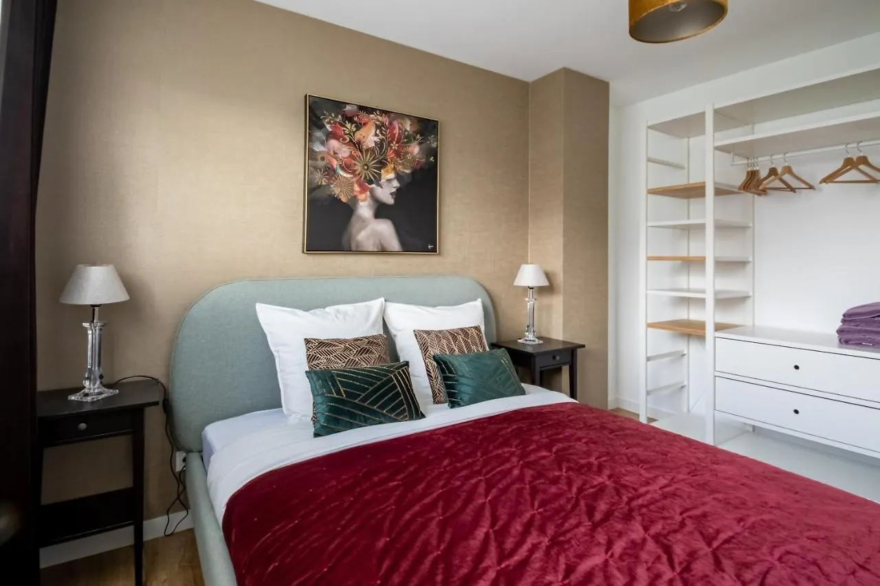 La Fee - jolie maison avec jardin - plage à 700 m Dinard Hébergement de vacances